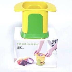NIB Manual Vegetable Chopper & Slicer